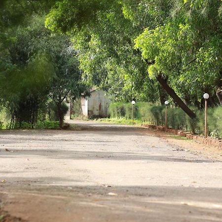 Koyna Lake Resort Koynanagar 外观 照片