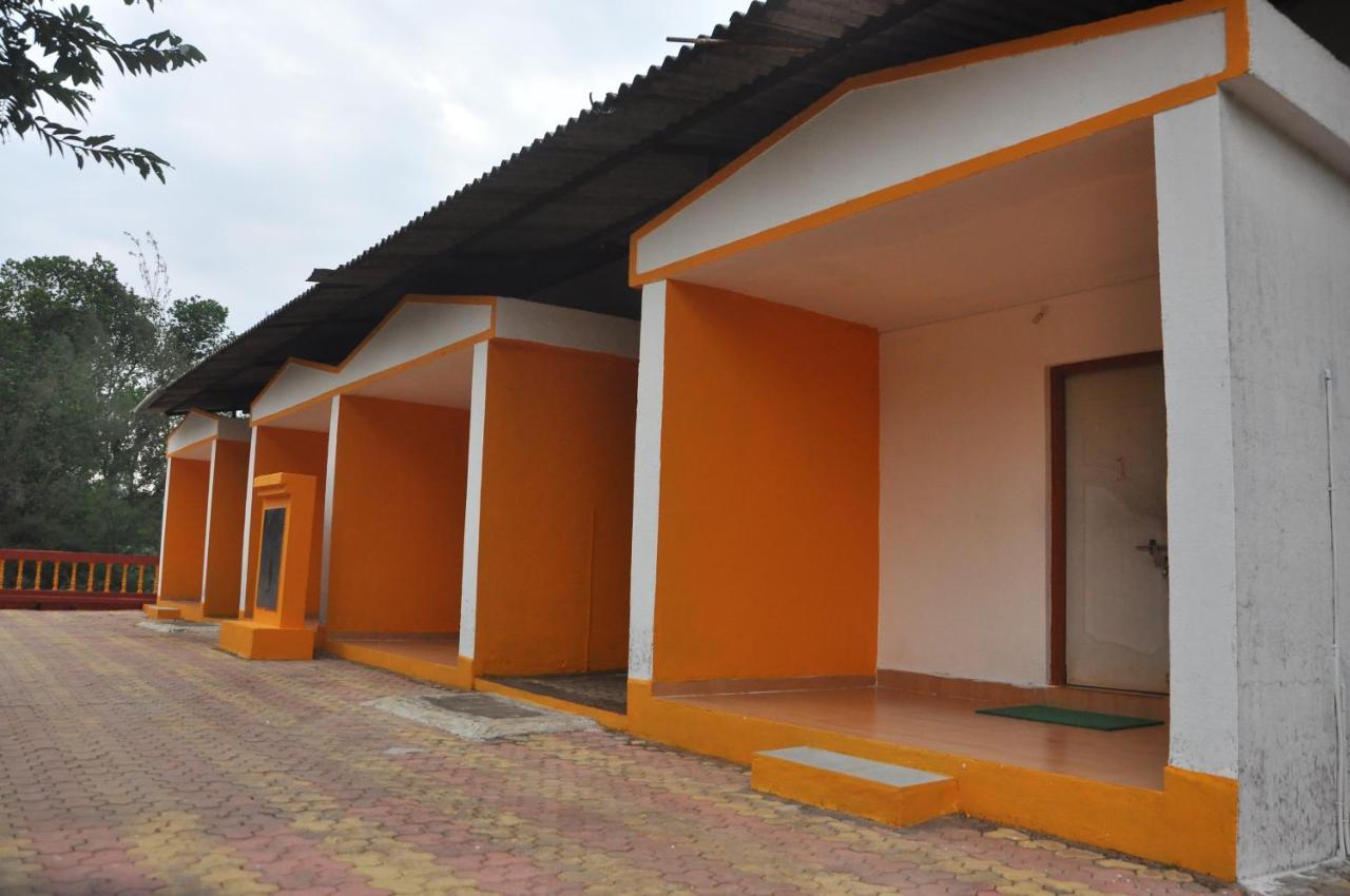 Koyna Lake Resort Koynanagar 外观 照片