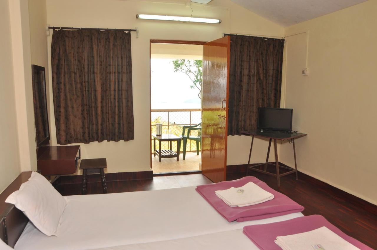 Koyna Lake Resort Koynanagar 外观 照片