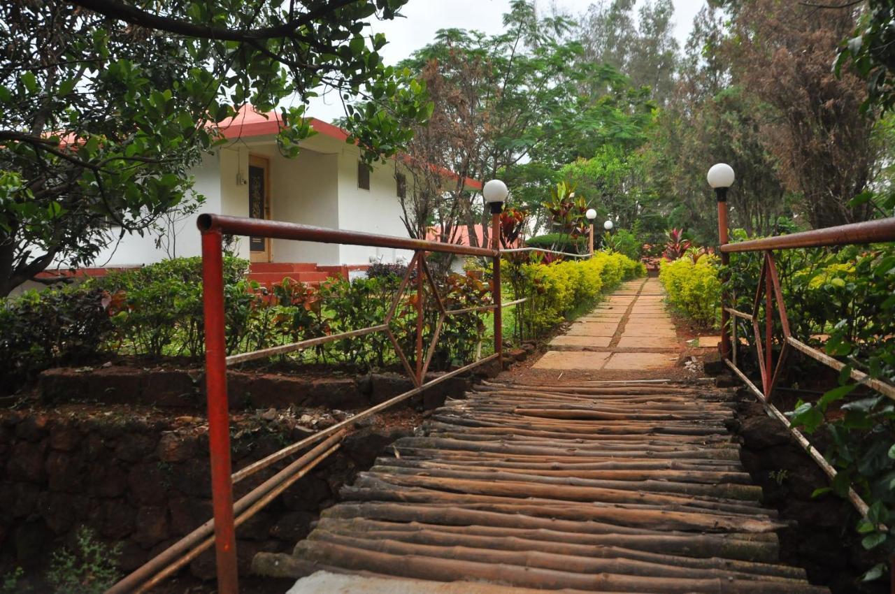Koyna Lake Resort Koynanagar 外观 照片