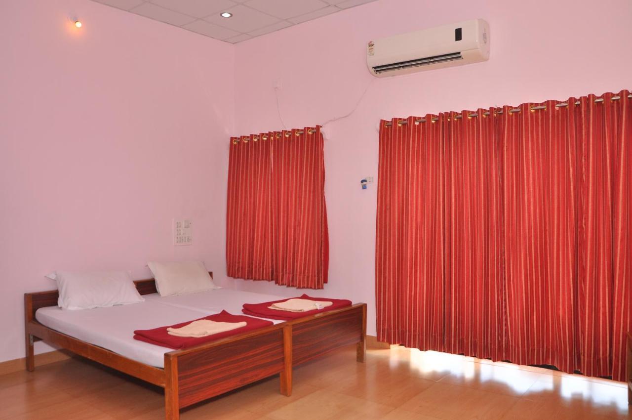 Koyna Lake Resort Koynanagar 外观 照片